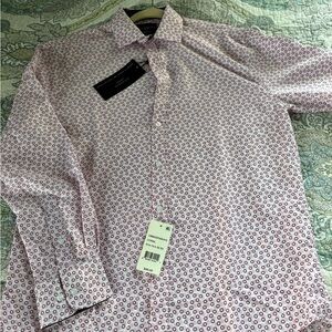 Elegant Men's Pink Patterned Button-Down Shirt